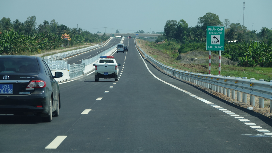 Dự án cao tốc Trung Lương - Mỹ Thuận sẽ được khánh thành vào ngày 27.4. Ảnh: Bắc Bình