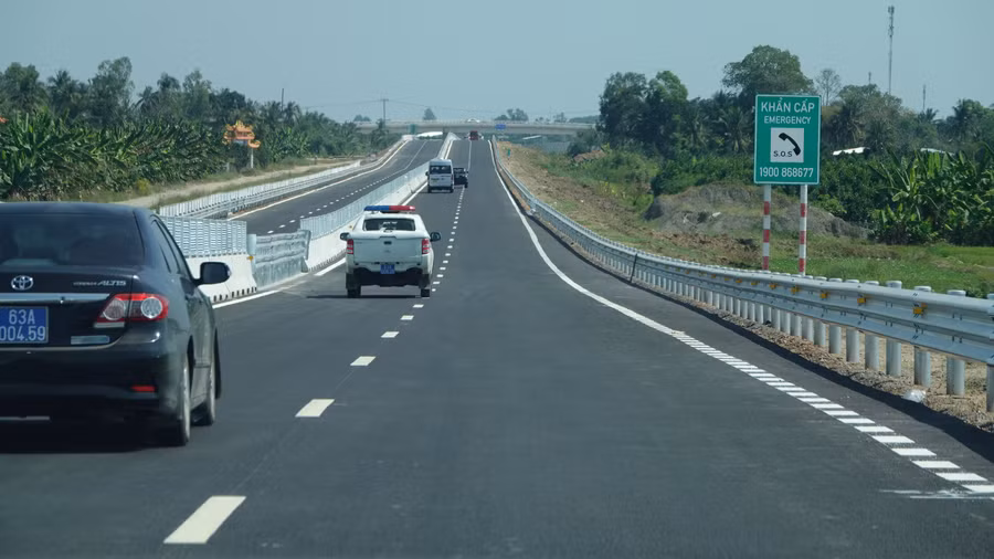 Dự án cao tốc Trung Lương - Mỹ Thuận sẽ được khánh thành vào ngày 27.4. Ảnh: Bắc Bình