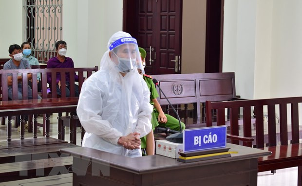 Bị cáo Nguyễn Thành Nghĩa tại phiên xét xử. (Ảnh: Thanh Tân/TTXVN) Bị cáo Nguyễn Thành Nghĩa tại phiên xét xử. (Ảnh: Thanh Tân/TTXVN)