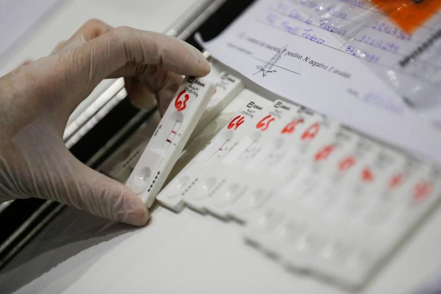 Bệnh nhân COVID-19 lâu kỷ lục đã dương tính trong 505 ngày. Ảnh: AFP