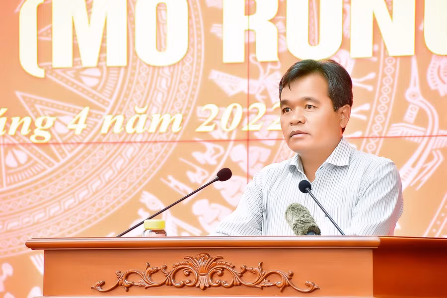 Bí thư Tỉnh ủy Hồ Văn Niên phát biểu bế mạc hội nghị. Ảnh Đức Thụy