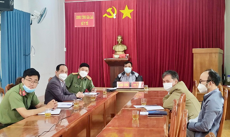 Quang cảnh hội nghị tại điểm cầu Sở Y tế Gia Lai. Ảnh: Như Nguyện Quang cảnh hội nghị trực tuyến tại điểm cầu Gia lai. Ảnh: Như Nguyện