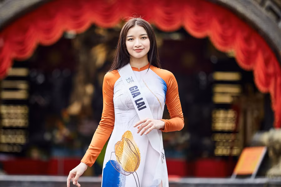 Nhan sắc xinh đẹp của dàn thí sinh Hoa hậu Hoàn vũ Việt Nam 2022 khi diện áo dài duyên dáng. (Ảnh: BTC)