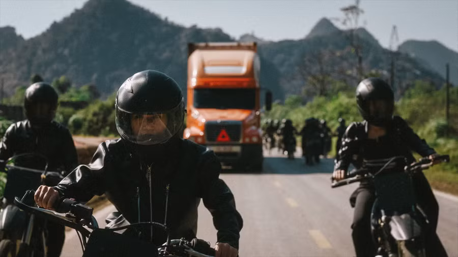 Phim còn có nhiều pha rượt đuổi nghẹt thở. Ảnh: ĐPCC