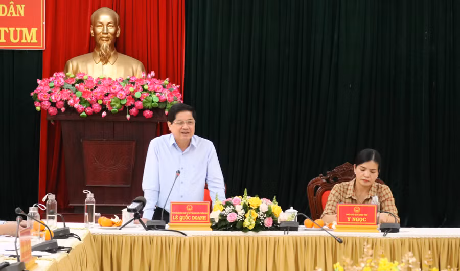 Thứ trưởng Lê Quốc Doanh phát biểu kết luận buổi làm việc. Ảnh: TH