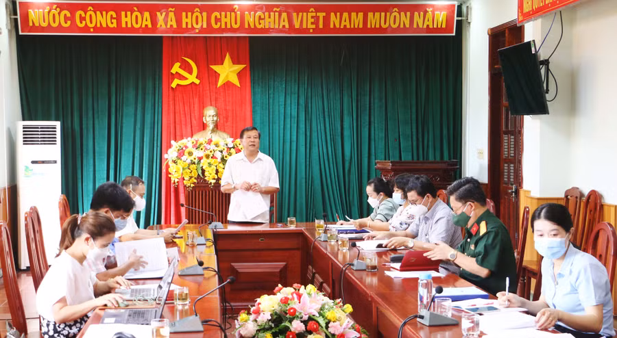 Quang cảnh buổi làm việc. Ảnh: Quang Tấn