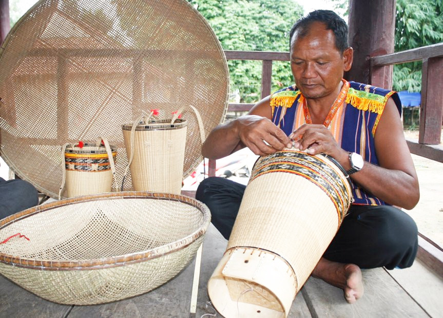  Cần đánh giá đúng tiềm năng và triển vọng phát triển du lịch của các nghề truyền thống. Ảnh: HL
