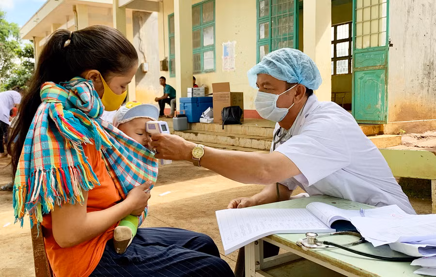 Khám-chữa bệnh cho người dân tại Trạm Y tế xã Hải yang (huyện Đak Đoa). Ảnh: Như Nguyện Khám-chữa bệnh cho người dân tại Trạm Y tế xã Hải yang (huyện Đak Đoa). Ảnh: Như Nguyện