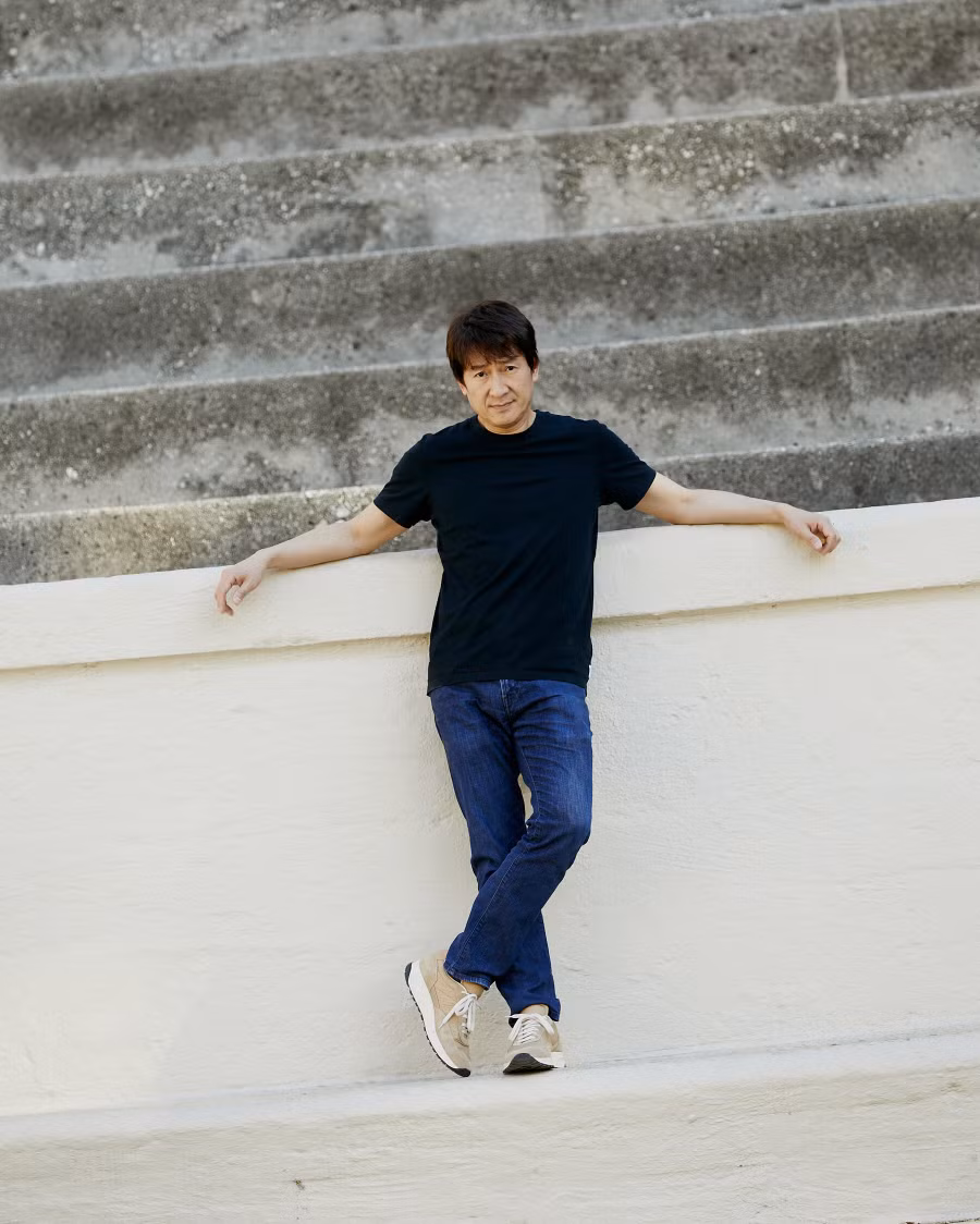  Sau nhiều năm chật vật tìm chỗ đứng trong vai trò diễn viên, Quan Kế Huy rẽ hướng làm công tác thiết kế và chỉ đạo võ thuật trên phim trường. Ảnh: The New York Times