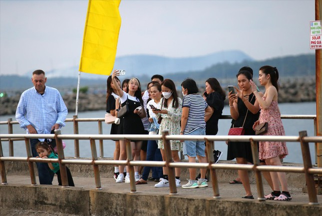 Khách du lịch đến Phú Quốc tăng trở lại Ảnh: Nhật Huy