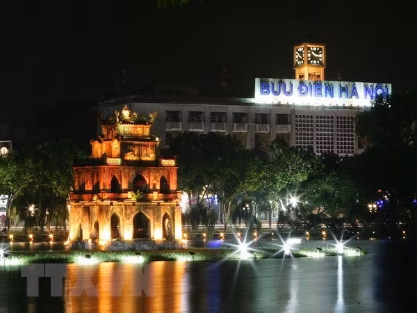 Tháp Rùa trên hồ Gươm. Ảnh: Doãn Tấn/TTXVN