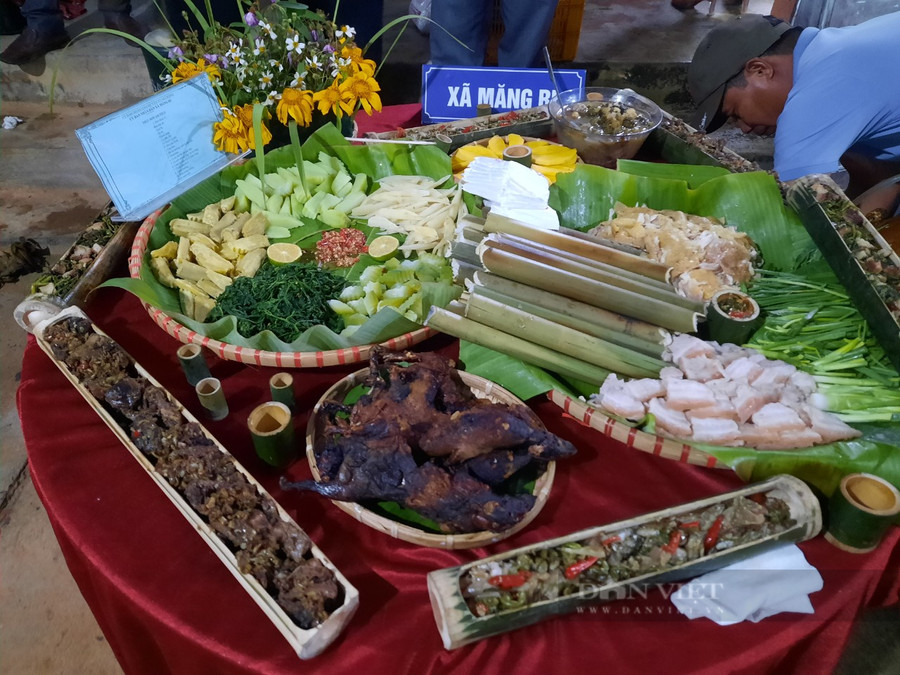 Những món ăn ngon, đậm nét dân dã, mộc mạc của người đồng bào Xơ Đăng tại huyện Tu Mơ Rông (tỉnh Kon Tum). Ảnh: H.L