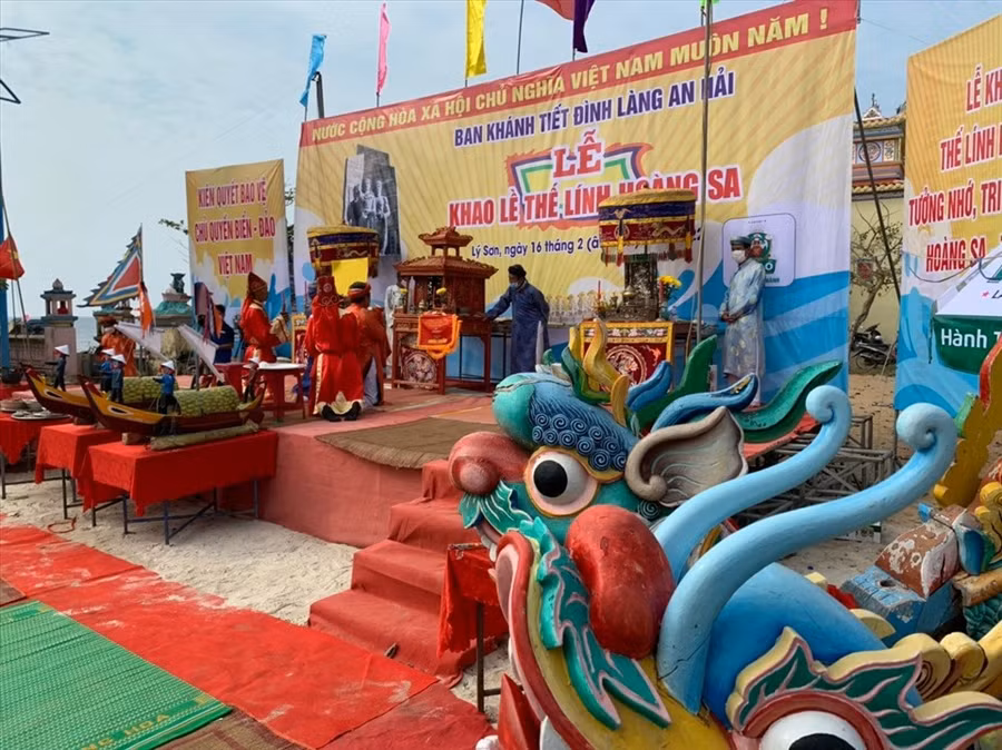 Người lính Hải đội Hoàng Sa là những anh hùng nghĩa sĩ