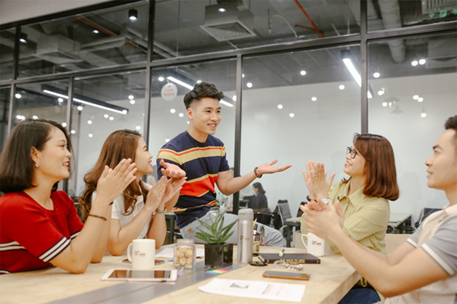 Prudential tự hào khi có được đội ngũ nhân sự đa dạng và hòa hợp.  Prudential tự hào khi có được đội ngũ nhân sự đa dạng và hòa hợp.