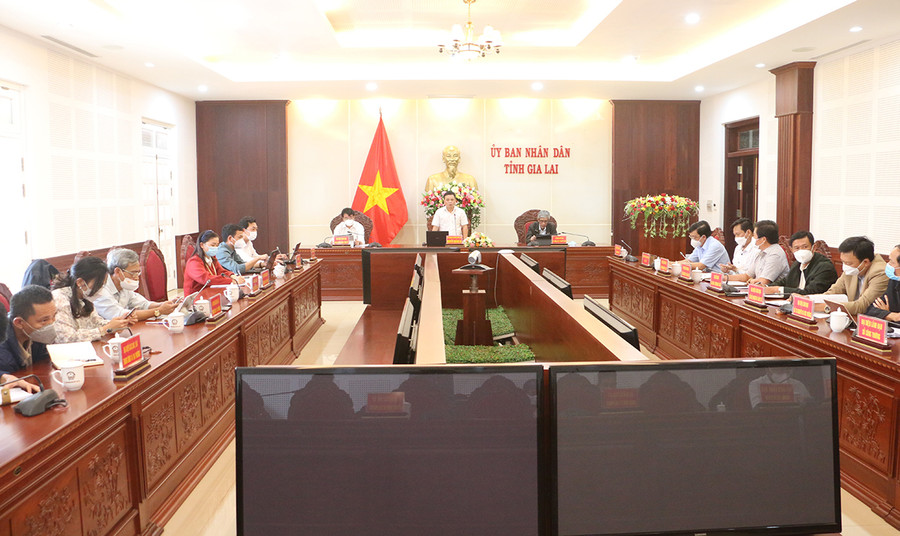 Quang cảnh buổi họp báo. Ảnh: Quang Tấn