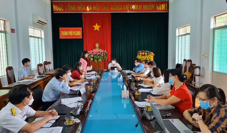 Quang cảnh buổi làm việc. Ảnh: Bá Bính