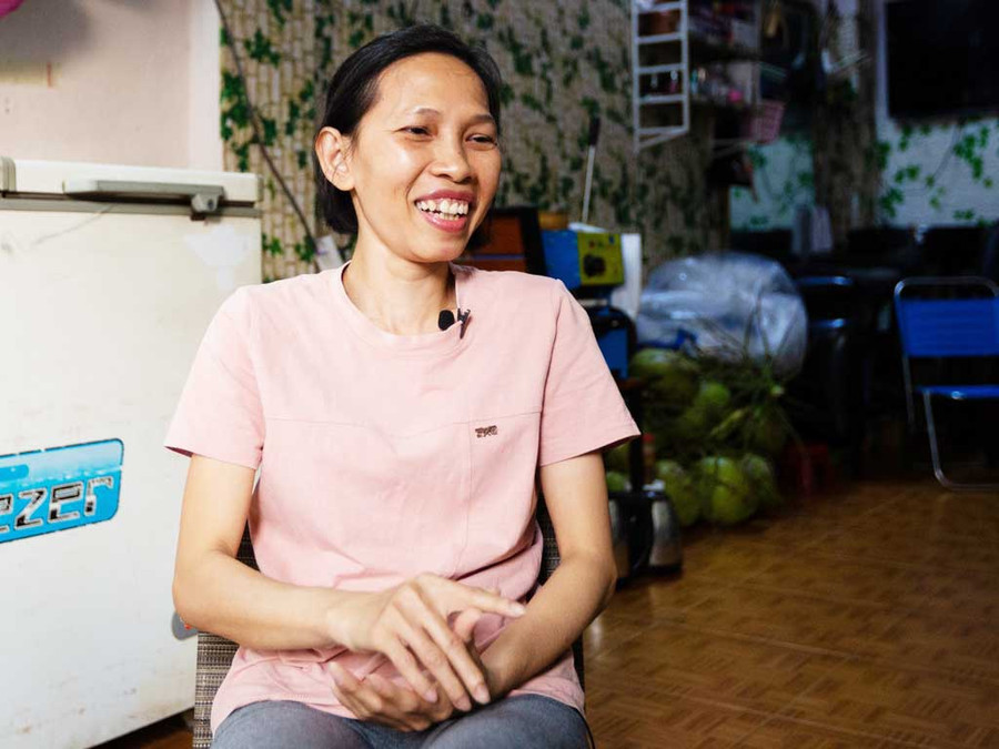 Chị Trần Đỗ Anh Đào luôn lạc quan trước mọi biến cố trong cuộc sống. Ảnh: Phạm Thu Ngân Chị Trần Đỗ Anh Đào luôn lạc quan trước mọi biến cố trong cuộc sống. Ảnh: Phạm Thu Ngân