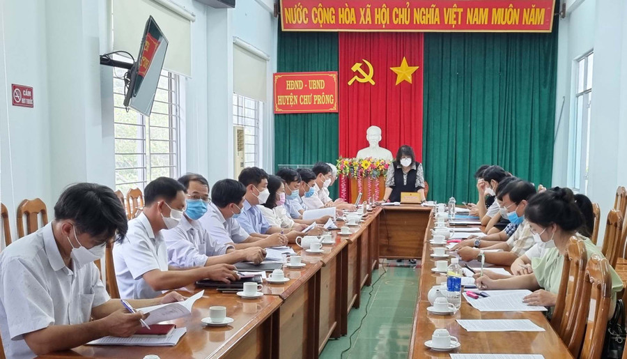 Quang cảnh buổi làm việc. Ảnh: Hà Phương