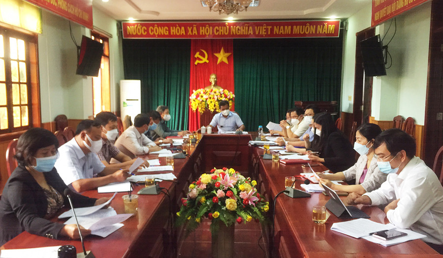 Quang cảnh phiên họp. Ảnh: Quang Vinh Quang cảnh buổi họp. Ảnh: Quang Vinh