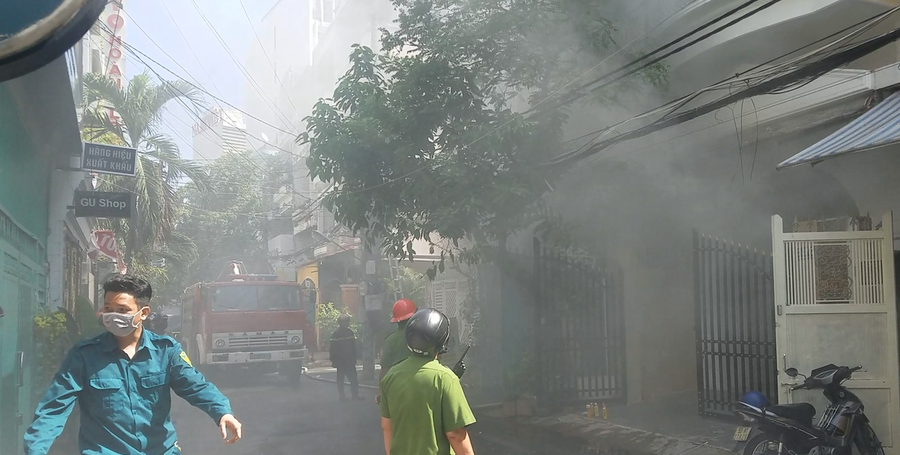 Hiện trường vụ cháy. Ảnh: Trần Kha Hiện trường vụ cháy. Ảnh: Trần Kha