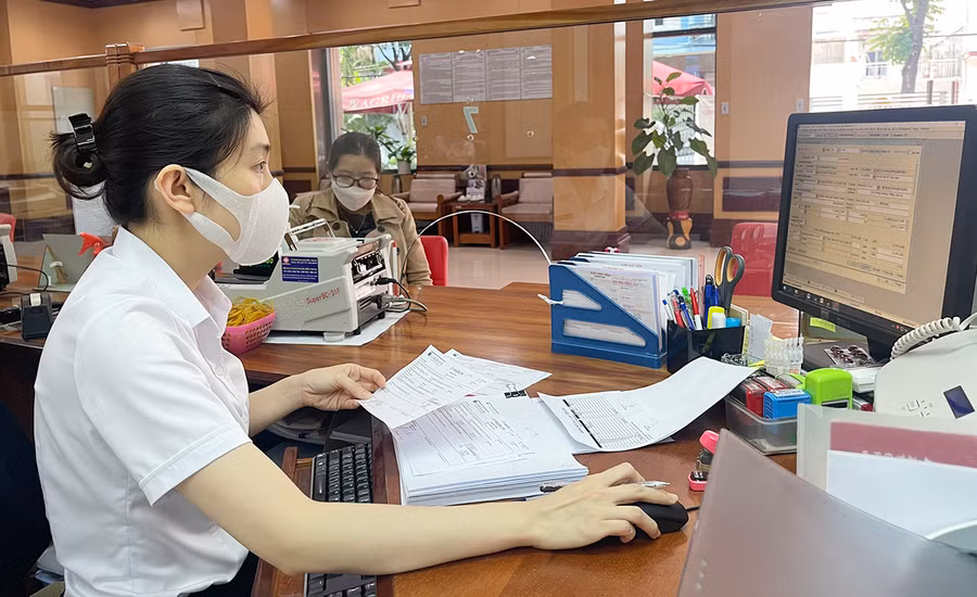 Agribank Gia Lai đã cảnh báo các đơn vị trực thuộc tiếp tục siết chặt công tác thẩm định, định giá bất động sản vùng ven. Ảnh: Sơn Ca Agribank Gia Lai đã cảnh báo các đơn vị trực thuộc tiếp tục siết chặt công tác thẩm định, định giá bất động sản vùng ven. Ảnh: Sơn Ca