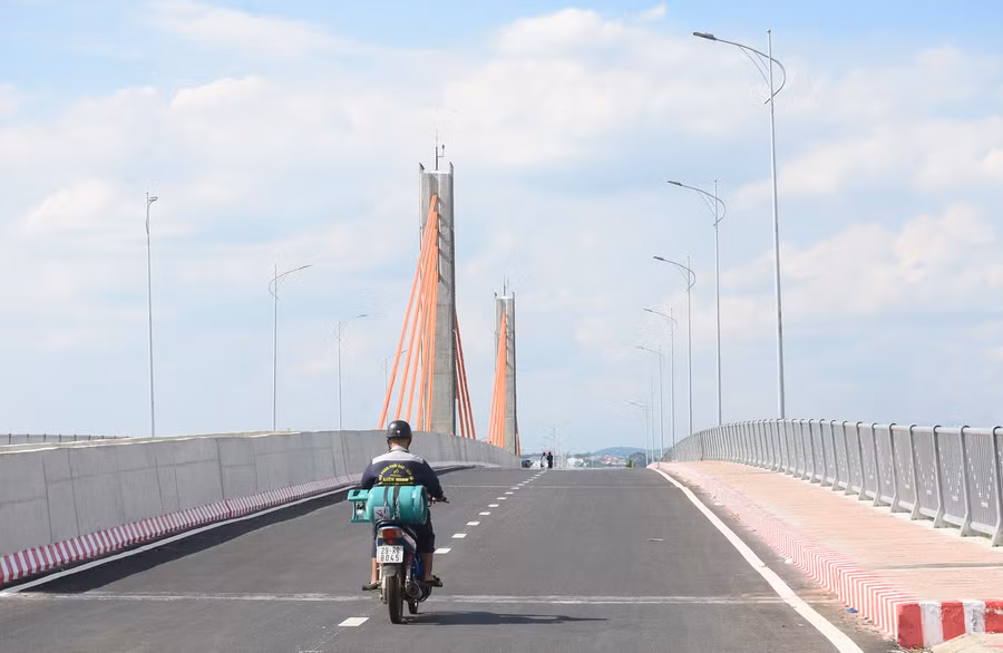 Những cây cầu vừa là điểm nhấn cho không gian đô thị vừa mở ra kỳ vọng về sự phát triển vượt bậc. Ảnh: HT