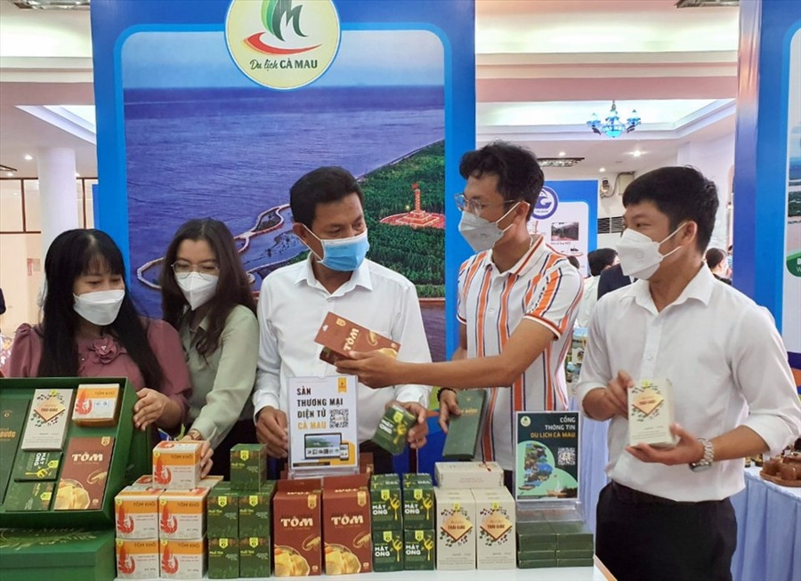 Kết nối giao thương du lịch 13 tỉnh ĐBSCL với Thành phố Hồ Chí Minh. Ảnh: Nhật Hồ