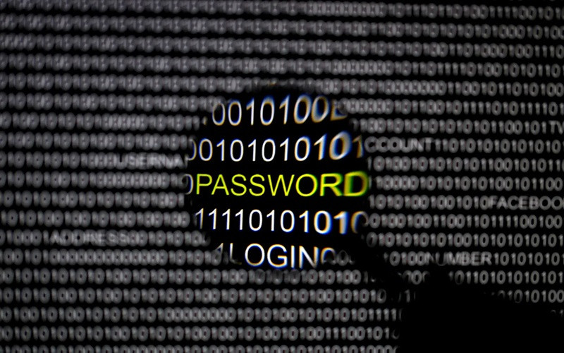 Mật khẩu dễ đoán có thể bị hacker bẻ khóa nhanh chóng mà không tốn quá nhiều công sức. Ảnh minh họa: Reuters Mật khẩu dễ đoán có thể bị hacker bẻ khóa nhanh chóng mà không tốn quá nhiều công sức. Ảnh minh họa: Reuters