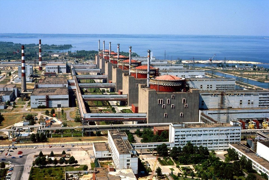 Nhà máy điện hạt nhân Zaporizhzhia lớn nhất Ukraina. Ảnh: UNIAN Nhà máy điện hạt nhân Zaporizhzhia lớn nhất Ukraina. Ảnh: UNIAN