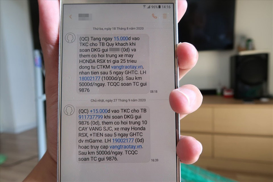 Tin nhắn rác. Ảnh: Hữu Huy.