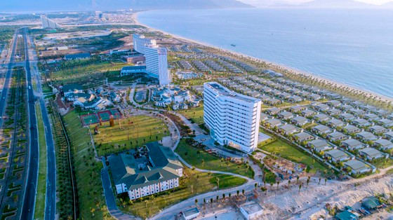 Bãi Dài - Cam Ranh phát triển sôi động sau khi hiện diện các dự án BĐS nghỉ dưỡng, trở thành "thủ phủ" du lịch của tỉnh Khánh Hòa Bãi Dài - Cam Ranh phát triển sôi động sau khi hiện diện các dự án BĐS nghỉ dưỡng, trở thành