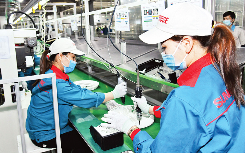 Sản xuất đồ gia dụng tại nhà máy của Tập đoàn Sunhouse. (Ảnh Đăng Duy) Sản xuất đồ gia dụng tại nhà máy của Tập đoàn Sunhouse. (Ảnh Đăng Duy)