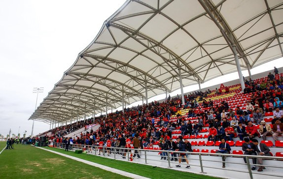 Sân PVF có khán giả sẽ tạo nên bầu không khí sôi động. Ảnh: PVF