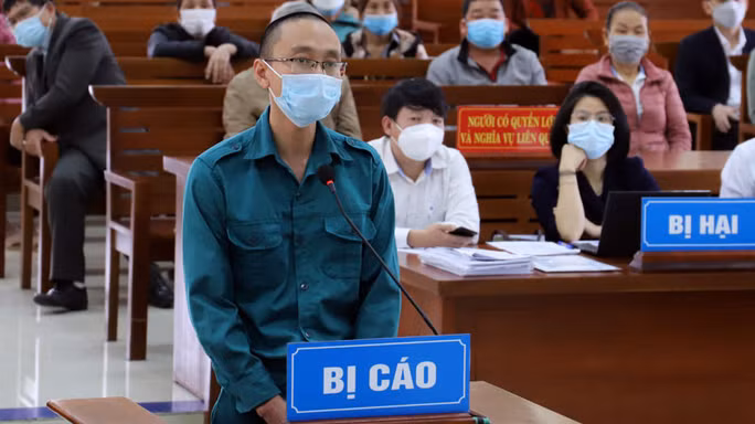 Bị cáo Dương Minh Phú tại phiên tòa sơ thẩm. Ảnh: TL