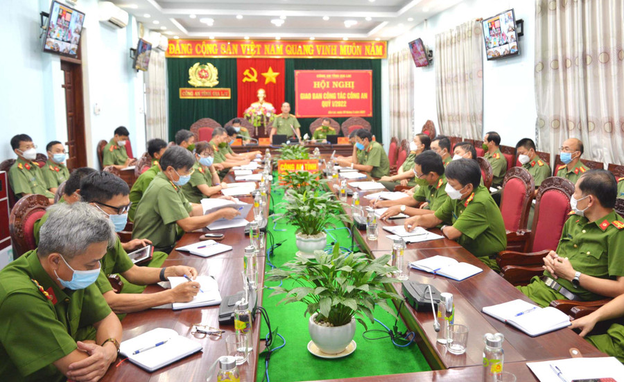 Toàn cảnh hội nghị. Ảnh: Nguyễn Hữu