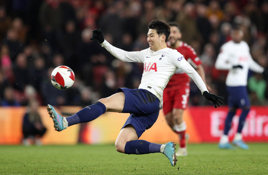 Son Heung-min có trận đấu nhạt nhòa. Ảnh: Reuters