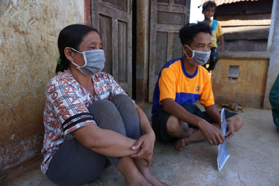 Vợ chồng anh Chang tá hỏa vì khoản nợ trên trời rơi xuống