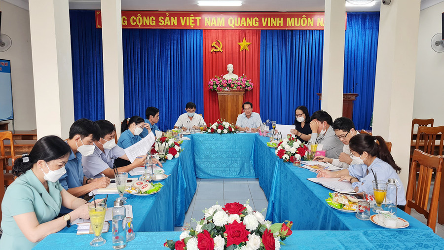  Toàn cảnh buổi làm việc. Ảnh: Đinh Yến