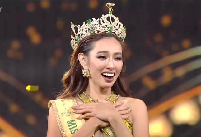 Hoa hậu Hòa bình Quốc tế (Miss Grand International 2021) Nguyễn Thúc Thùy Tiên là 1 trong 6 Gương mặt trẻ Việt Nam tiêu biểu được tặng Bằng khen của Thủ tướng Chính phủ