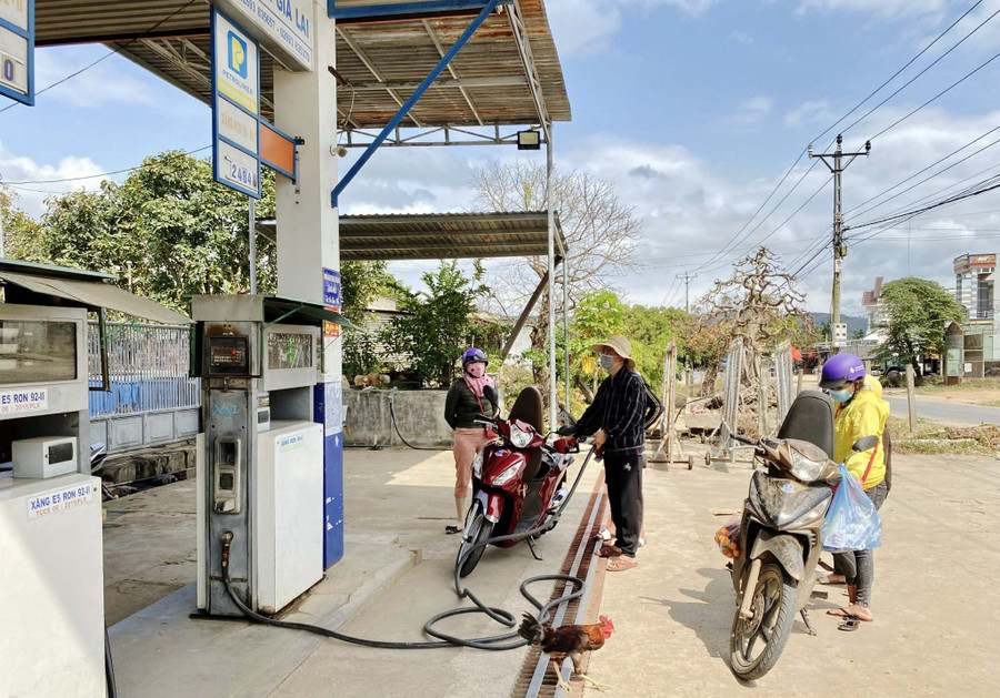 Sở Công thương cần phối hợp chỉ đạo các thương nhân đầu mối kinh doanh xăng dầu đảm bảo nguồn cung đáp ứng cho nhu cầu tiêu dùng và sản xuất. Ảnh: Mộc Trà