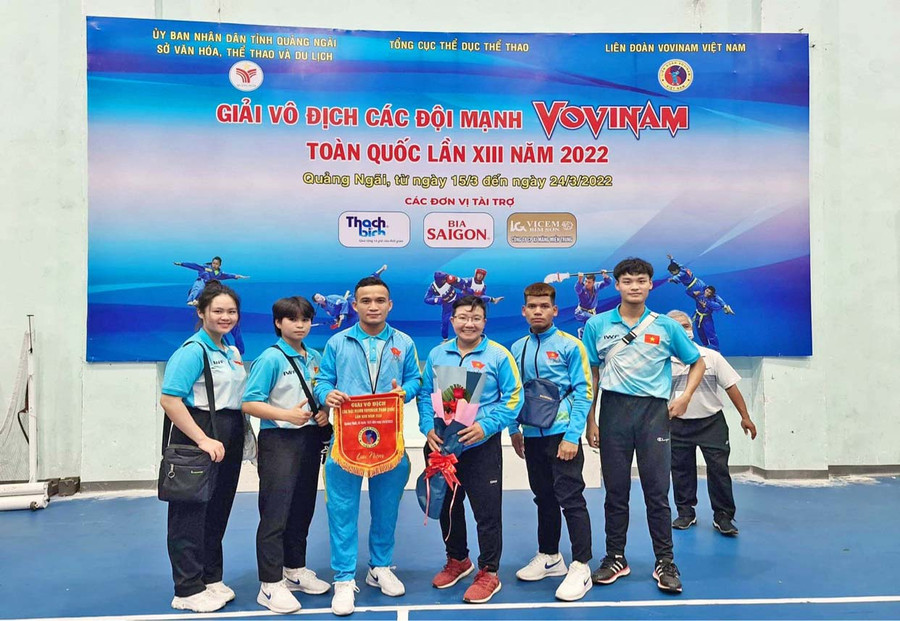 Các vận động viên và huấn luyện viên của đoàn Gia Lai tham dự Giải. Ảnh: Lê Vương