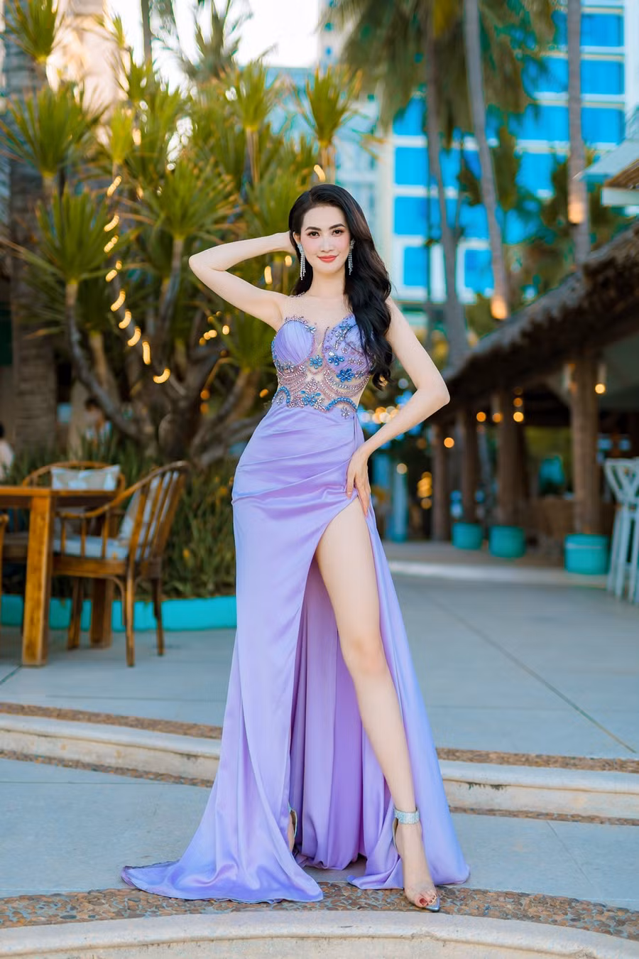 Phan Thị Mơ gặp vấn đề về sức khỏe vì bận rộn với lịch trình dày đặc. Ảnh: NVCC