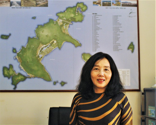 Chị Thụy Nga là đoàn viên xung phong ra Côn Đảo những năm 1990, hiện là Phó chủ tịch UBND huyện Côn Đảo. Ảnh: Trần Nguyên Anh