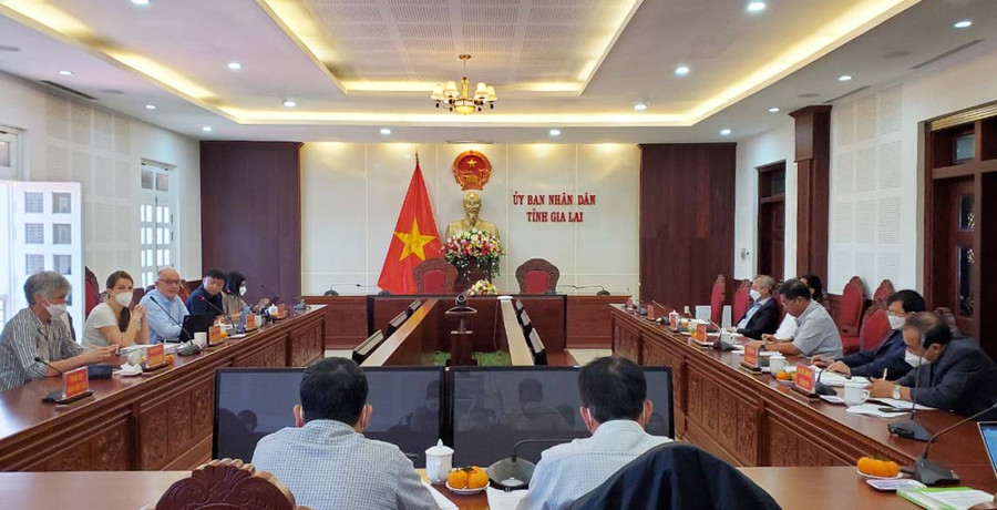 Quang cảnh buổi làm việc giữa UBND tỉnh Gia Lai và Đoàn công tác của Ngân hàng Tái thiết Đức. Ảnh: Sơn Ca