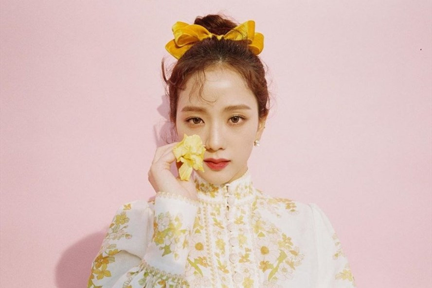 Thời trang của Jisoo (Blackpink) có sức hút đặc biệt với giới trẻ. Ảnh: Xinhua