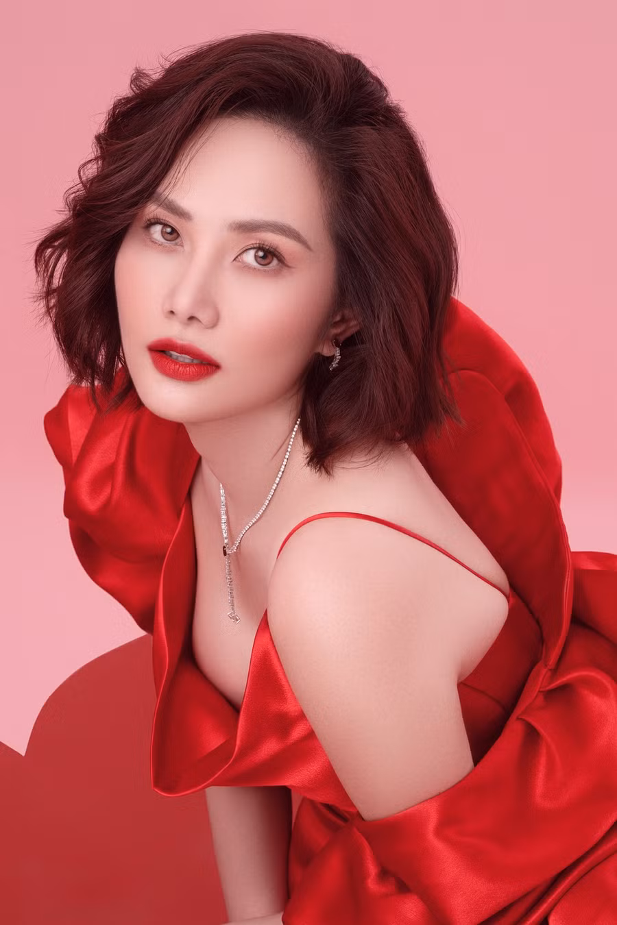 Diệu Linh khoe nhan sắc trẻ trung trong bộ ảnh mới. Ảnh: Milor Trần