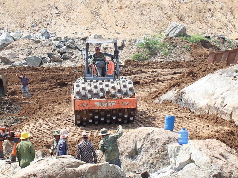 Nhiều dự án có khả năng chậm tiến độ do ảnh hưởng vật liệu xây dựng tăng giá. Ảnh: Hà Duy Nhiều dự án có khả năng chậm tiến độ do ảnh hưởng VLXD tăng giá. Ảnh: Hà Duy