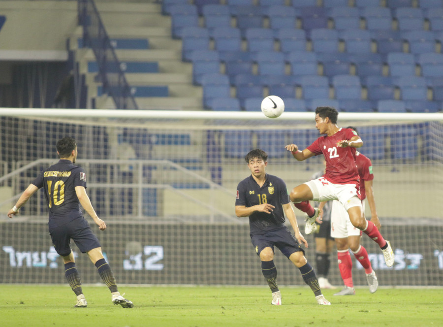 Tuyển Indonesia (áo đỏ) hy vọng sẽ mạnh hơn khi có một số ngôi sao nhập tịch. Ảnh: Ngọc Linh