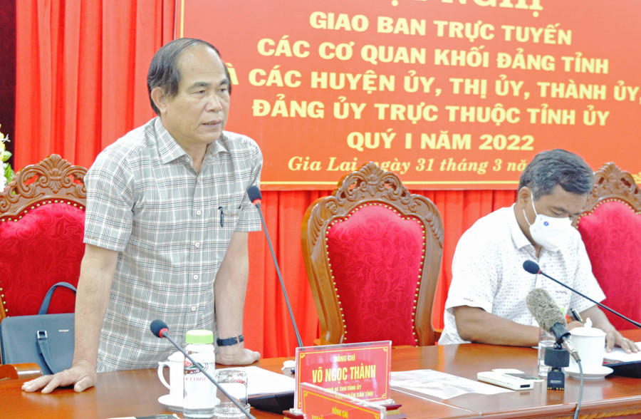 Phó Bí thư Tỉnh ủy, Chủ tịch UBND tỉnh Võ Ngọc Thành tham gia ý kiến. Ảnh: Anh Huy