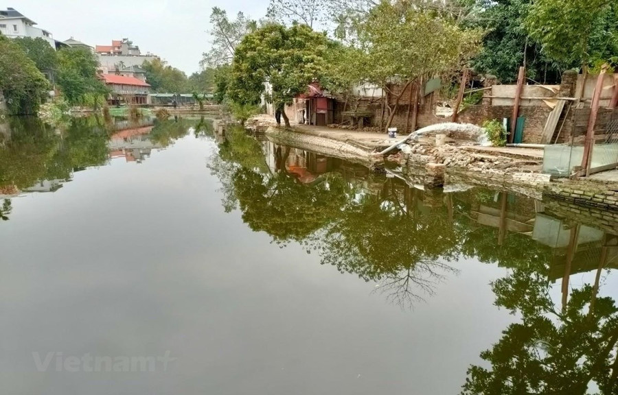 Một góc khu vực hồ Bà Đồ thuộc phường Ngọc Thụy, quận Long Biên, thành phố Hà Nội. Ảnh: PV/Vietnam+